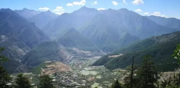 文字探险家：挑战找茬极限，智斗妖怪秘境全攻略解析