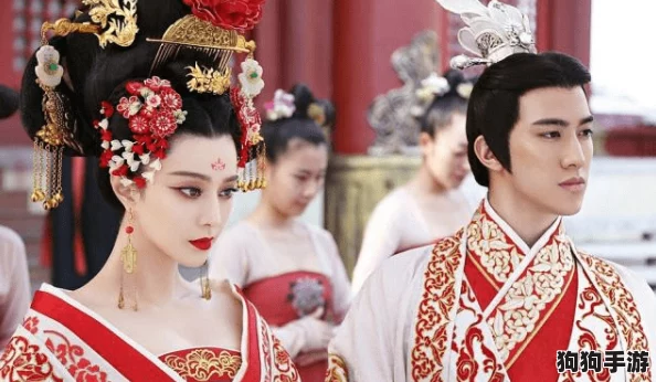 杨玉环绝美新装惊艳亮相：绮梦云裳特效全览，绽放古典与现代交融的璀璨光芒