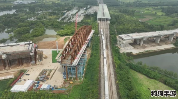 三角洲行动：东区吊桥紧急撤离策略全剖析，高效安全路径指引与实战考量