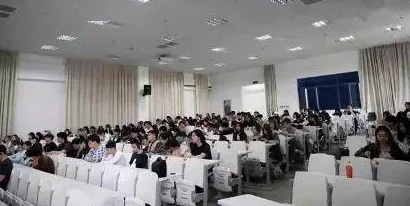 探索歪歪漫画入口羞羞漫画的无限魅力，带你走进一个充满创意与惊喜的漫画世界！
