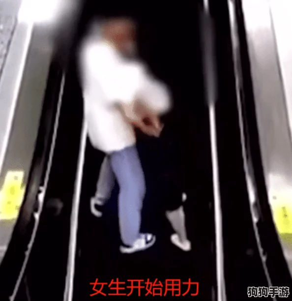 男女电梯春活梅开二度，甜蜜瞬间引发热议，网友纷纷点赞分享新奇体验
