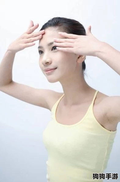 一面膜胸口一面膜下免费版网友热评：使用后肌肤水润光滑，仿佛重获新生的神奇体验！