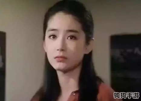精东影业叛逆的学生女演员是谁演的？她在剧中的表现引发热议，备受关注！
